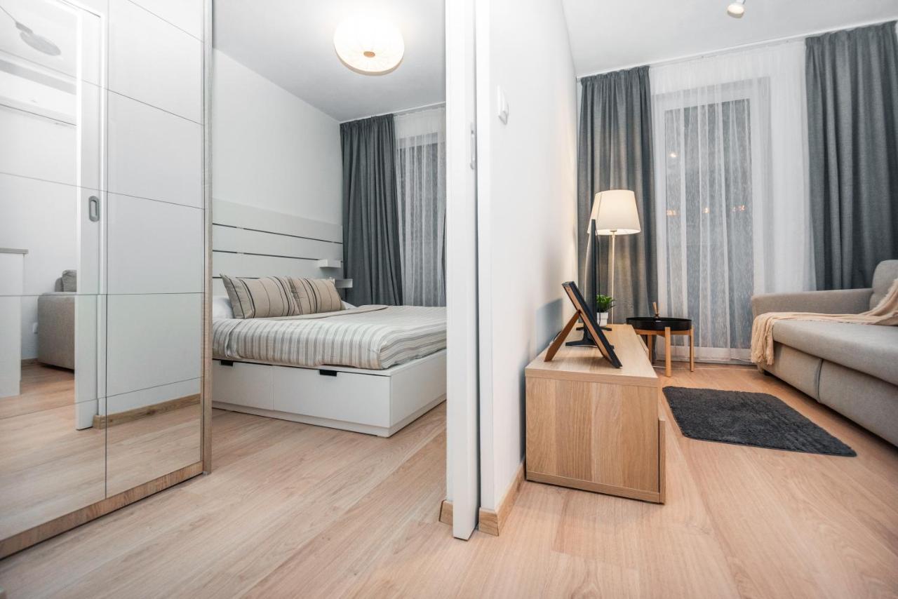 City Center Apartment - Modern & Elegant Bratislava Exterior foto